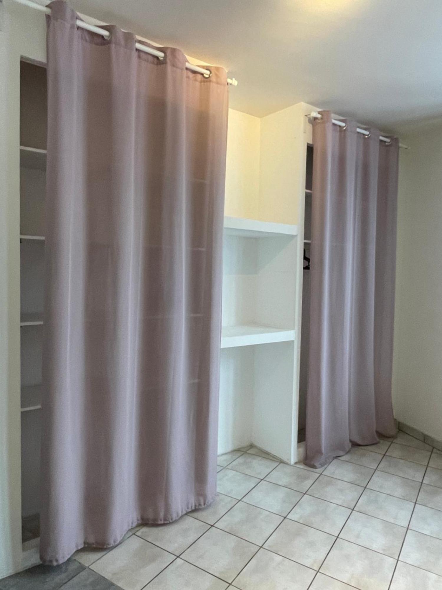 Grand T2 Sur Cour Appartement Aufferville Buitenkant foto
